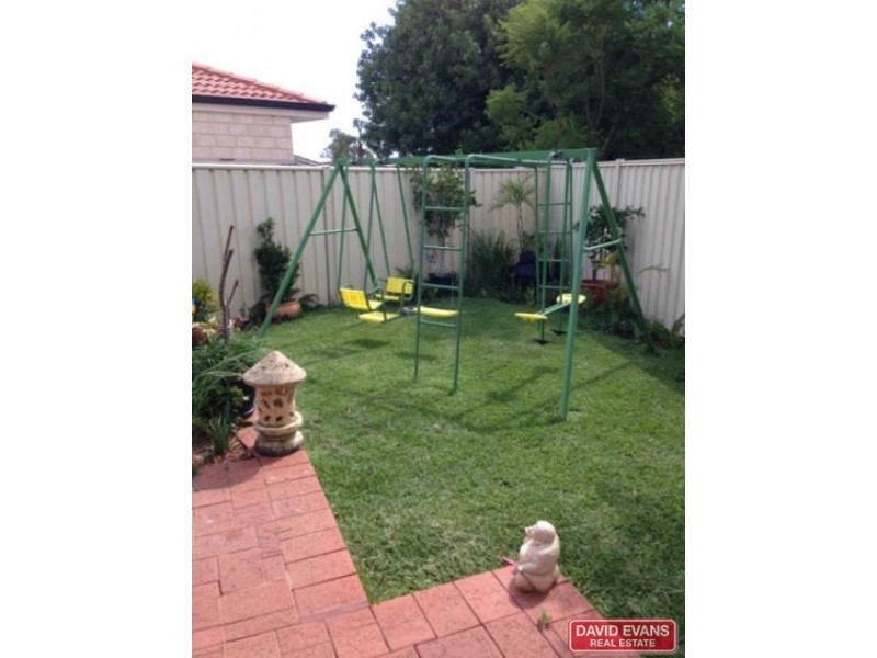 10 Topeka Place, Wanneroo WA 6065