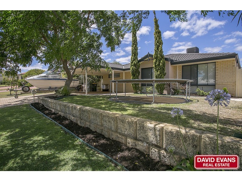 17 Ballard Fairway, Wanneroo WA 6065