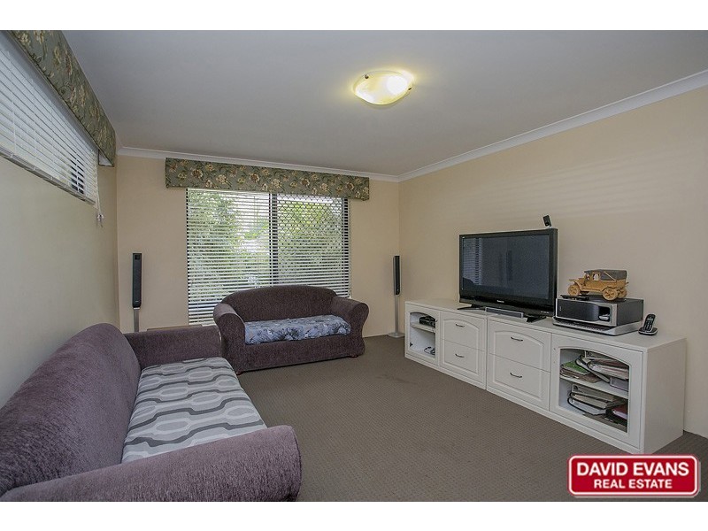 17 Ballard Fairway, Wanneroo WA 6065