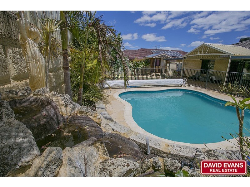 17 Ballard Fairway, Wanneroo WA 6065