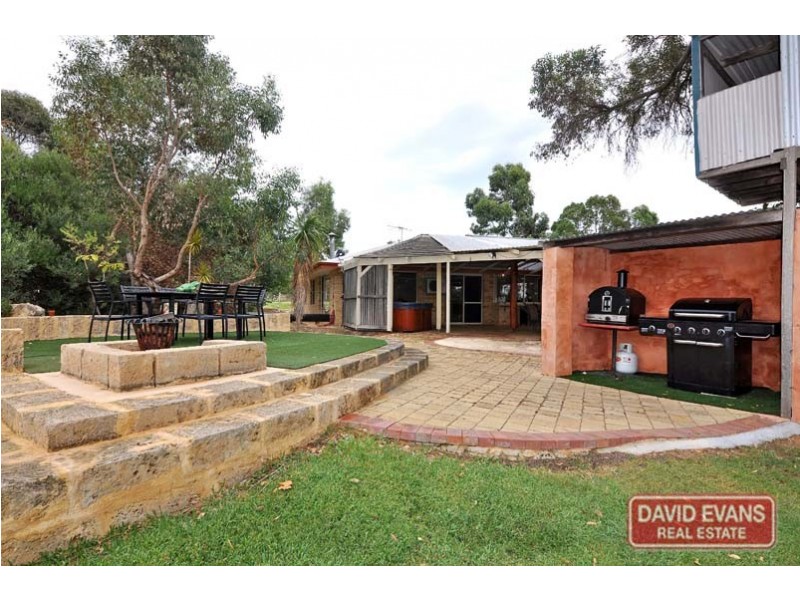 5 Birdwood Drive, Woodridge WA 6041