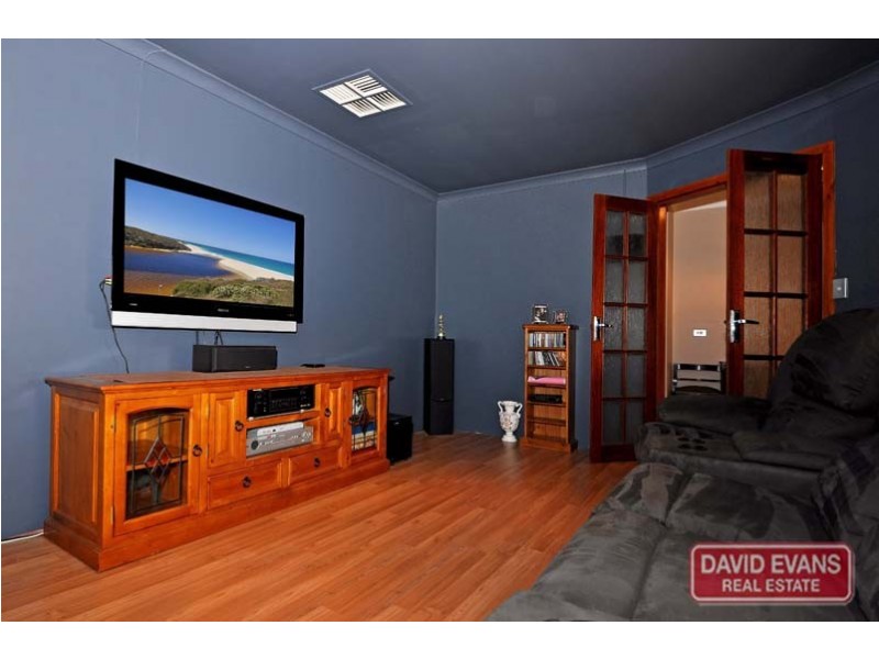 5 Birdwood Drive, Woodridge WA 6041