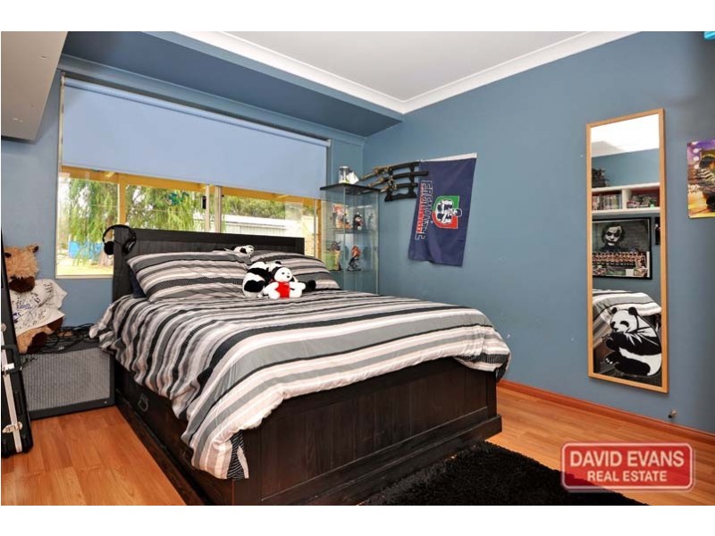 5 Birdwood Drive, Woodridge WA 6041