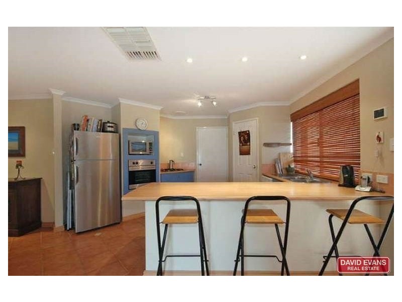 110 Selkirk Drive, Kinross WA 6028