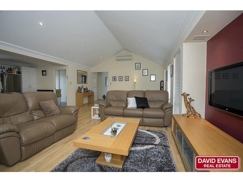 1 Provost Way, Tapping WA 6065