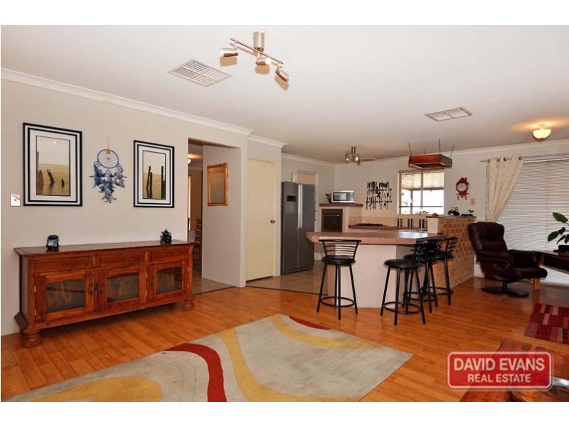 1 Tussock Elbow, Banksia Grove WA 6031