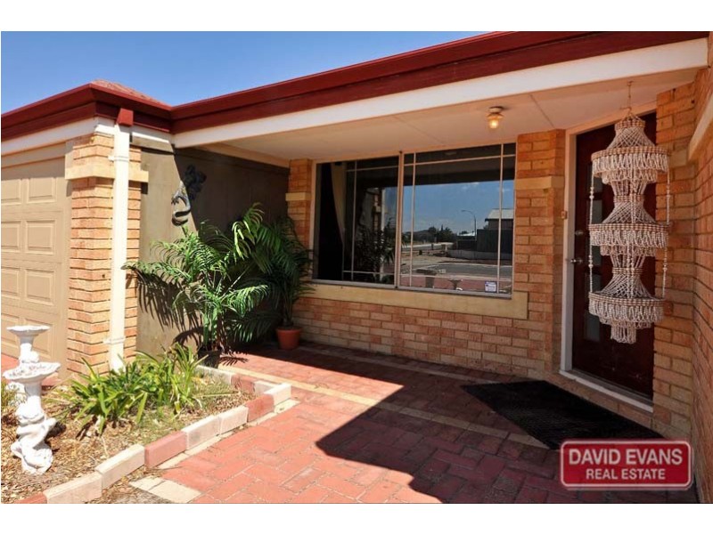 1 Tussock Elbow, Banksia Grove WA 6031