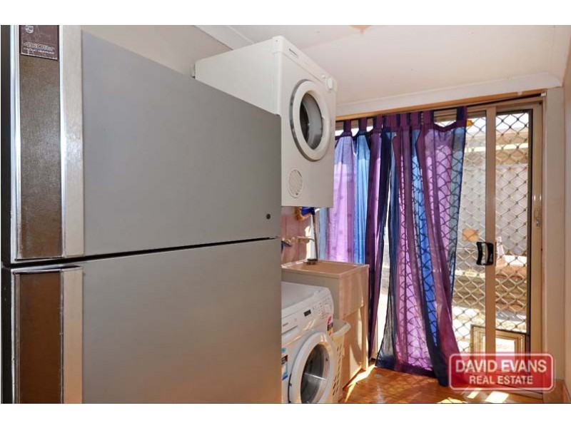 1 Tussock Elbow, Banksia Grove WA 6031