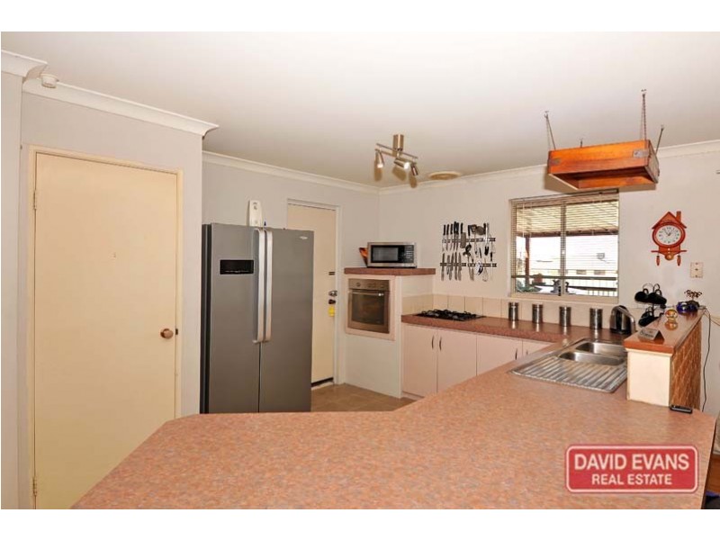 1 Tussock Elbow, Banksia Grove WA 6031