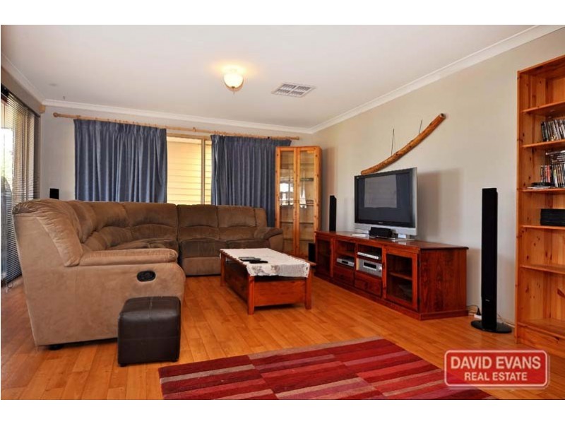 1 Tussock Elbow, Banksia Grove WA 6031