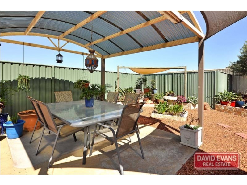 1 Tussock Elbow, Banksia Grove WA 6031