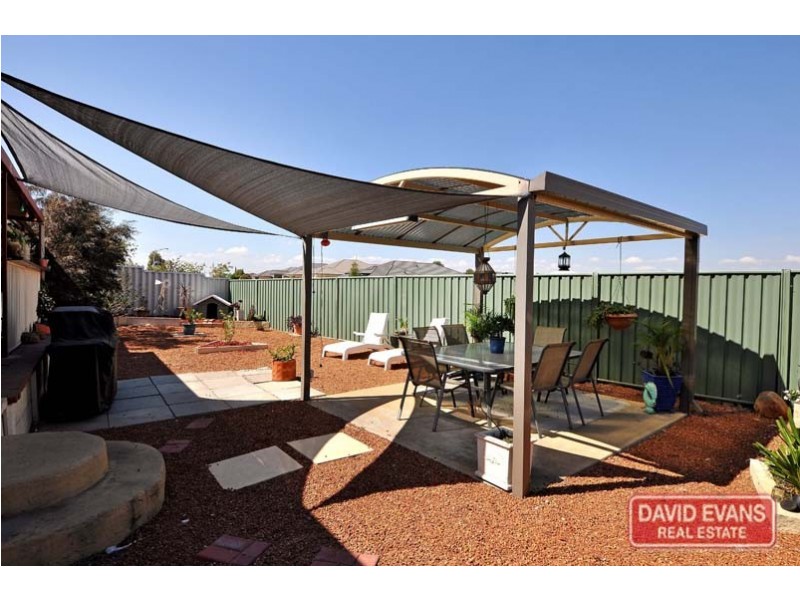 1 Tussock Elbow, Banksia Grove WA 6031