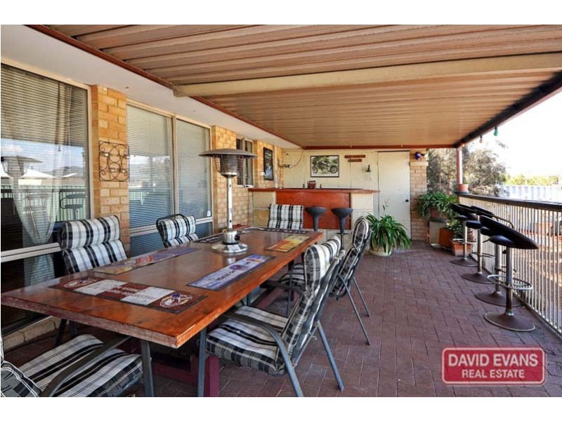 1 Tussock Elbow, Banksia Grove WA 6031