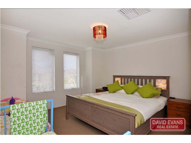 9 Cortona Grove, Sinagra WA 6065