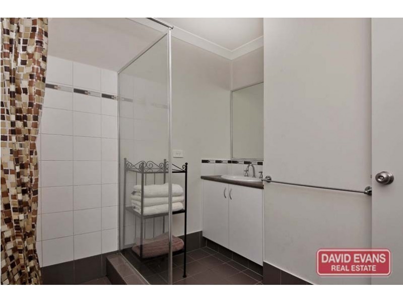 9 Cortona Grove, Sinagra WA 6065