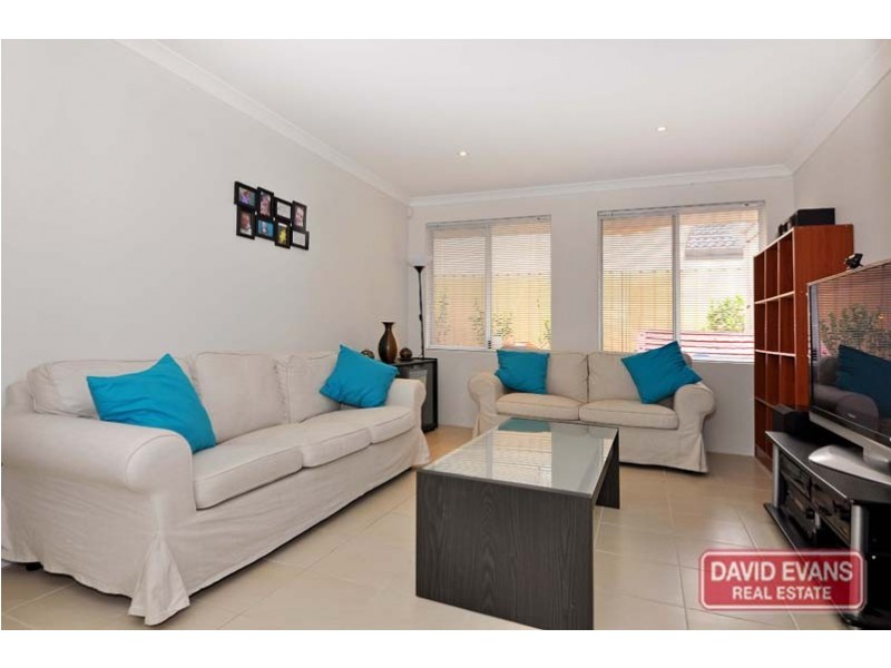 9 Cortona Grove, Sinagra WA 6065