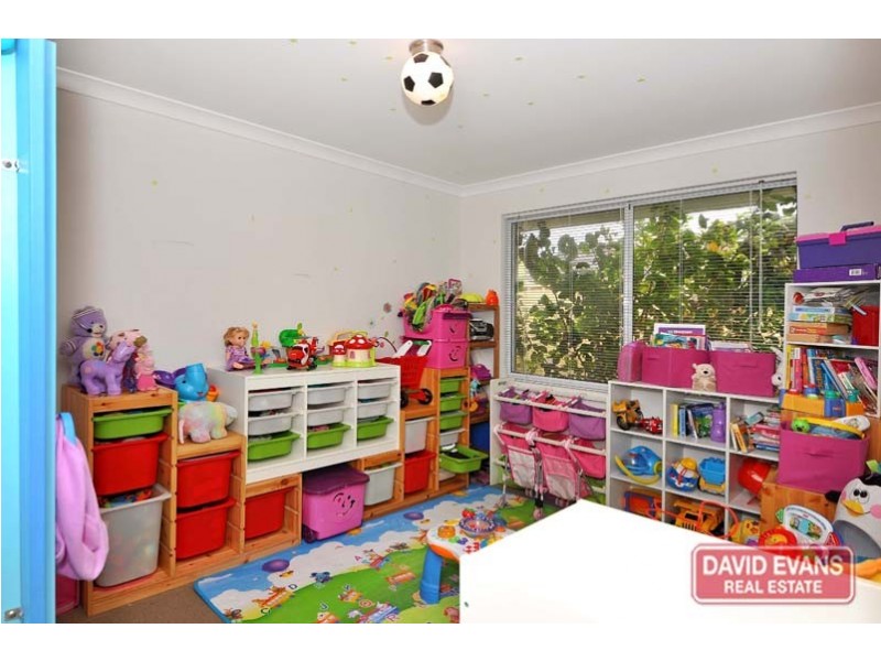 9 Cortona Grove, Sinagra WA 6065