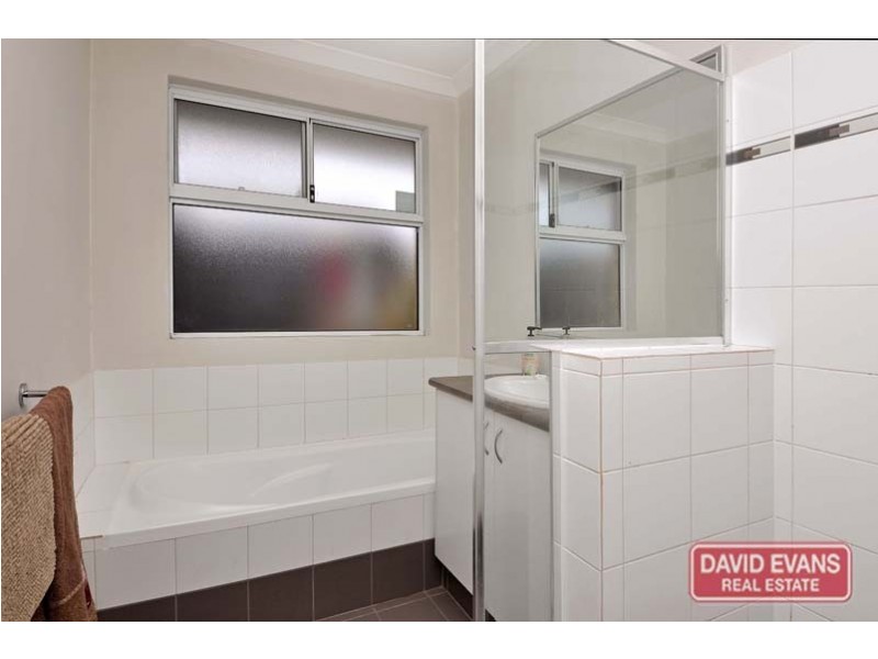 9 Cortona Grove, Sinagra WA 6065