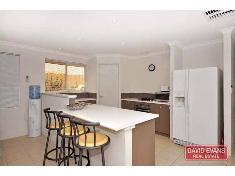 9 Cortona Grove, Sinagra WA 6065