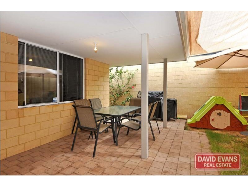 9 Cortona Grove, Sinagra WA 6065