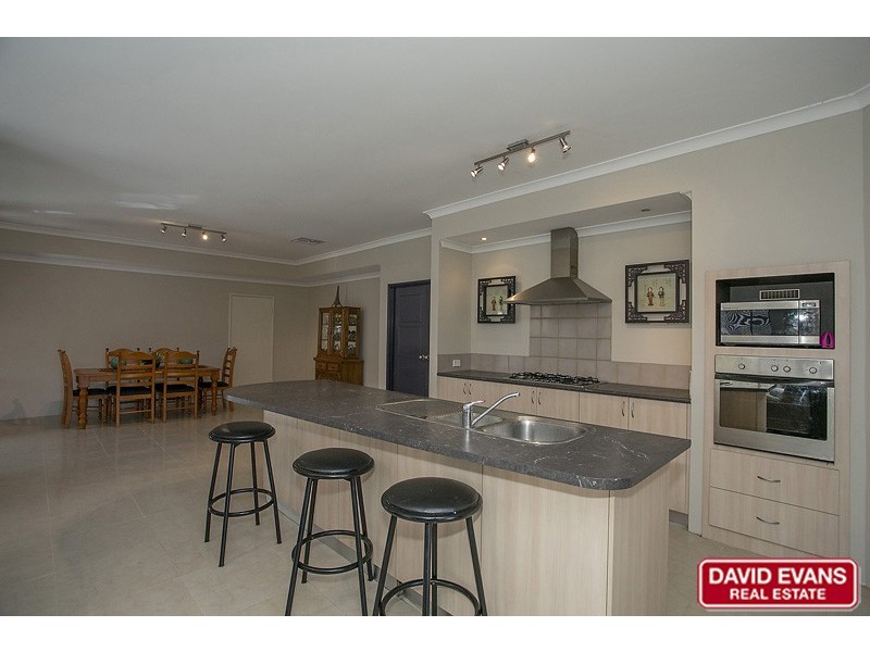 24 Amery Road, Hocking WA 6065