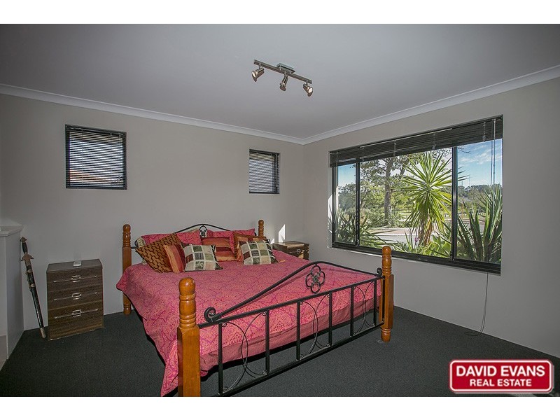 24 Amery Road, Hocking WA 6065