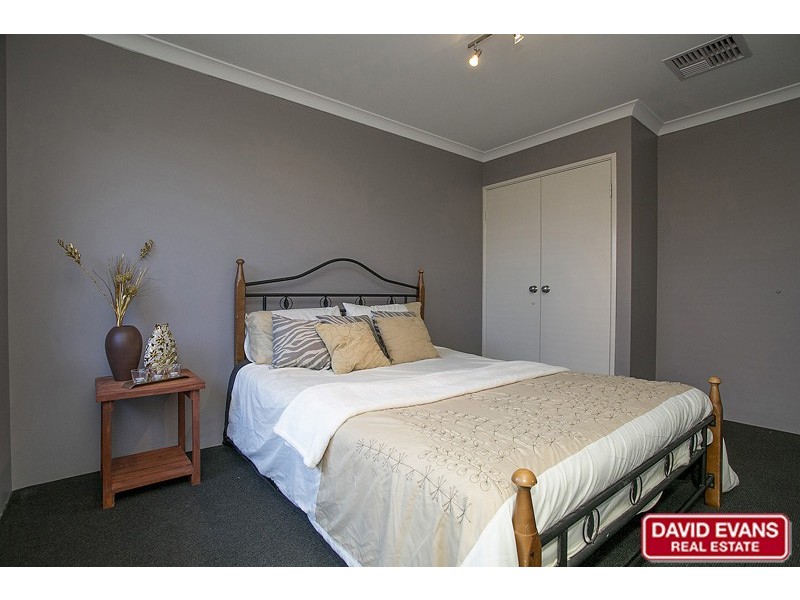 24 Amery Road, Hocking WA 6065