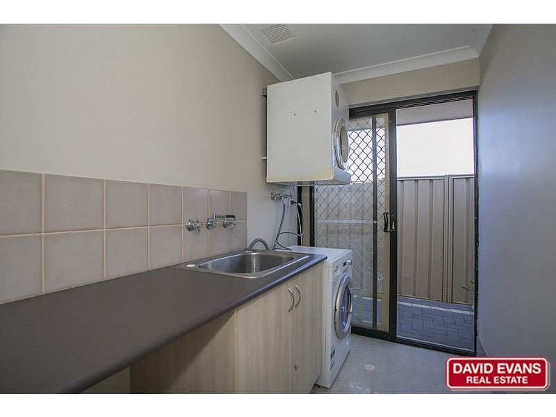 24 Amery Road, Hocking WA 6065