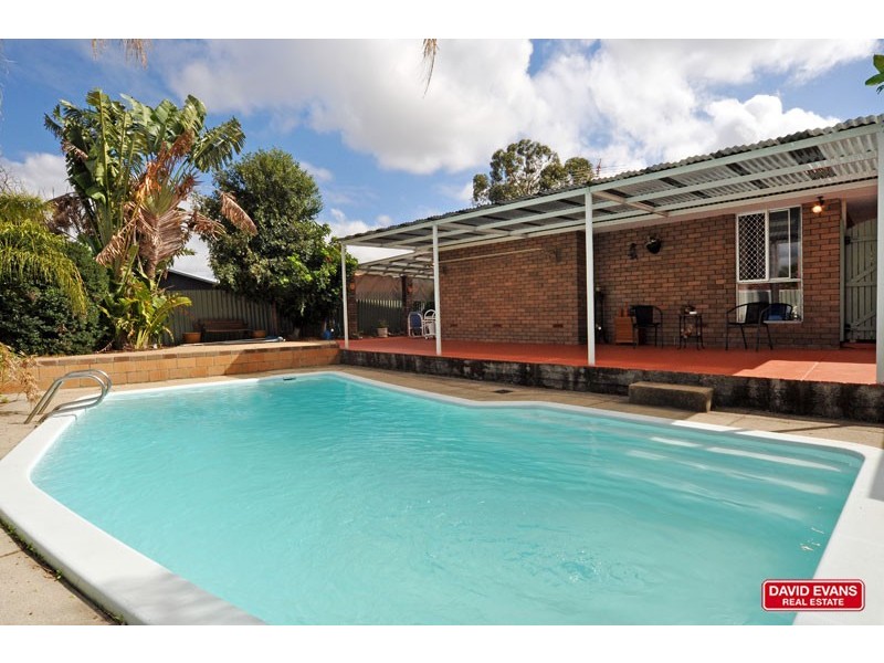 4 Cooma Street, Wanneroo WA 6065