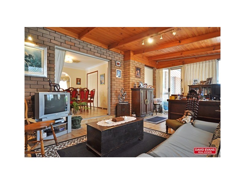 4 Cooma Street, Wanneroo WA 6065