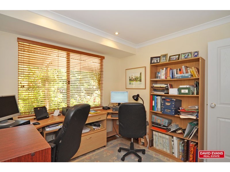 68 Farmhouse Link, Two Rocks WA 6037