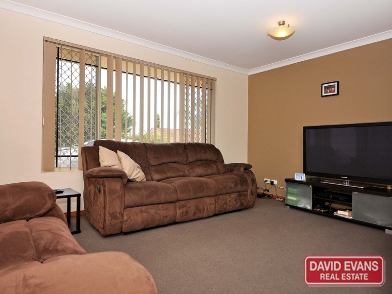 21 Esther Loop, Wanneroo WA 6065