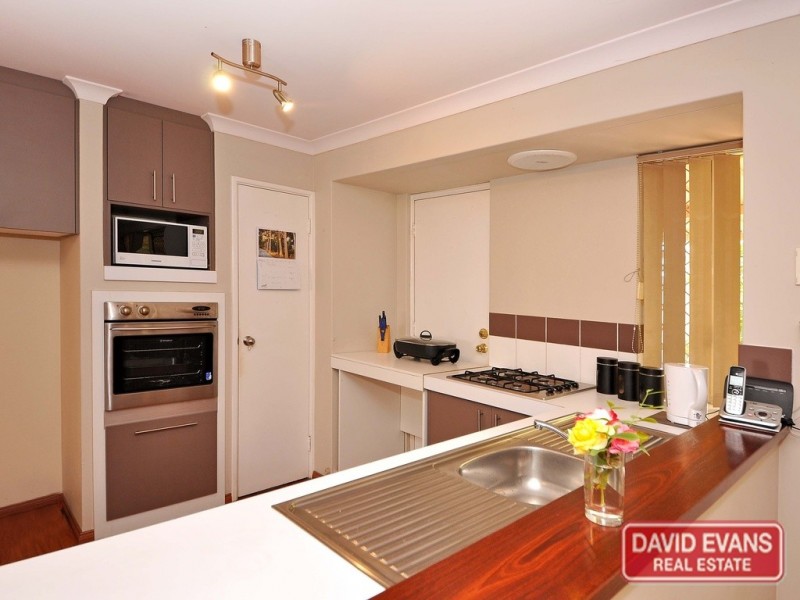 21 Esther Loop, Wanneroo WA 6065