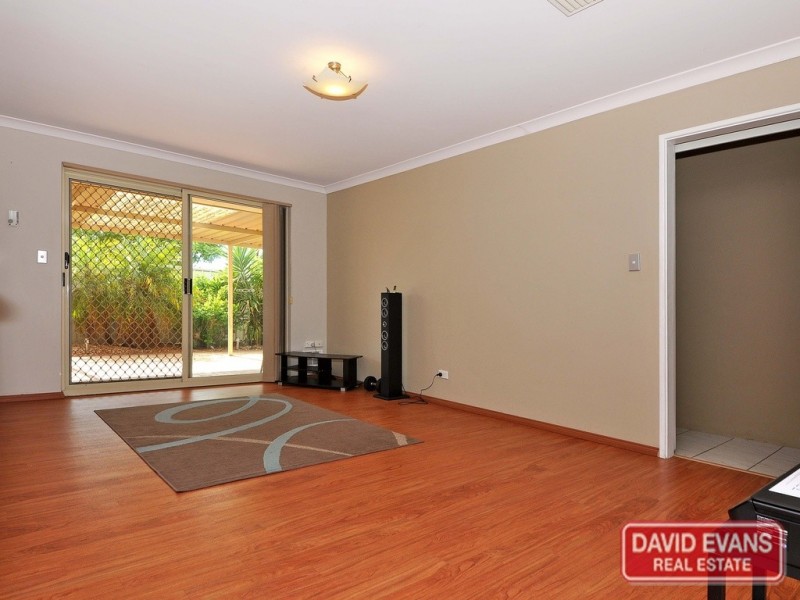 21 Esther Loop, Wanneroo WA 6065