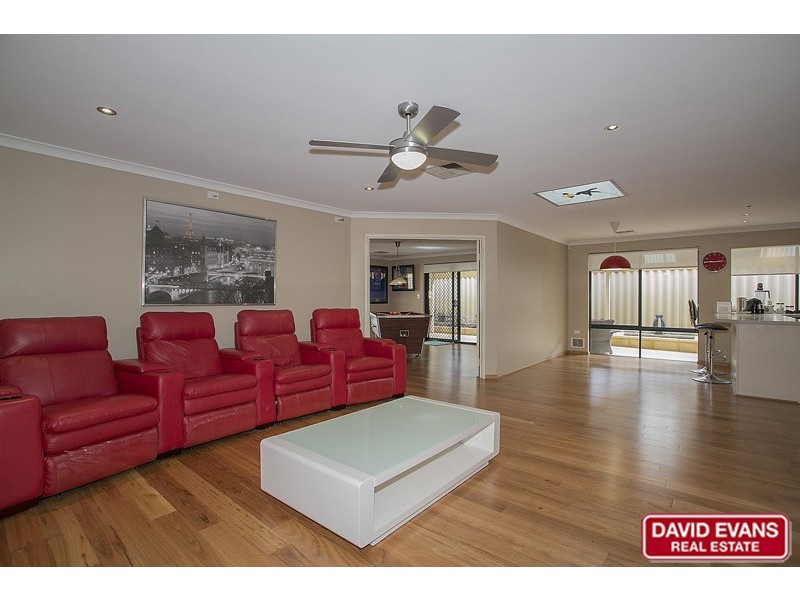 34 Shropshire Crescent, Butler WA 6036