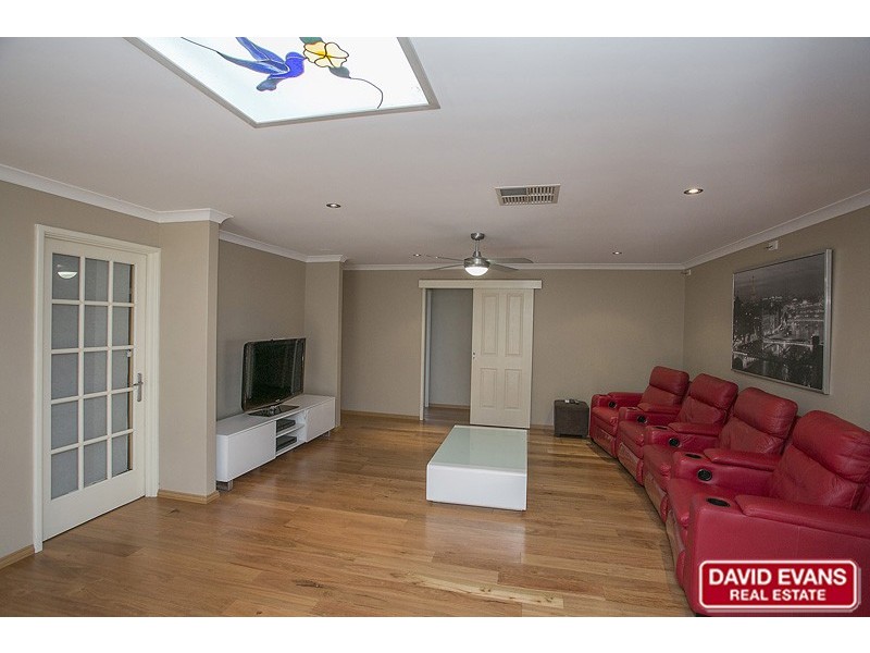 34 Shropshire Crescent, Butler WA 6036