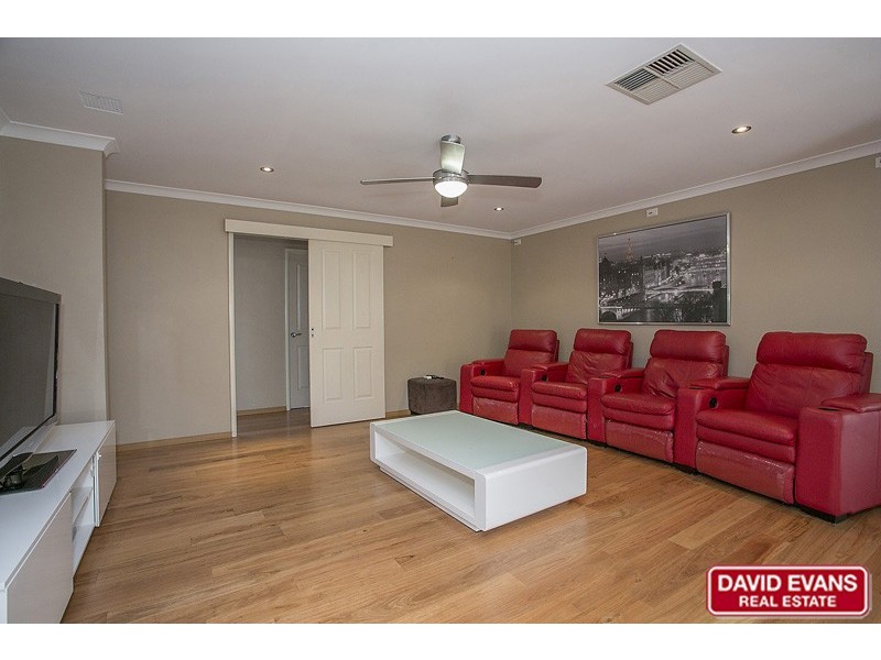 34 Shropshire Crescent, Butler WA 6036