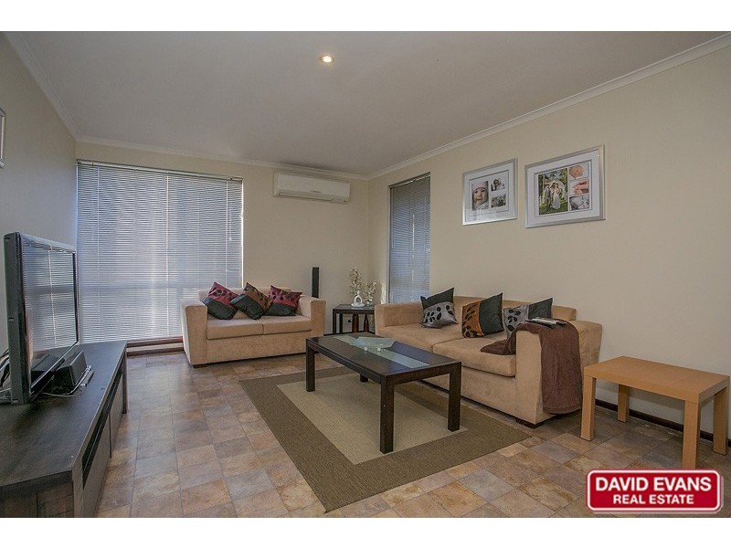 44 Redfin Crescent, Beldon WA 6027