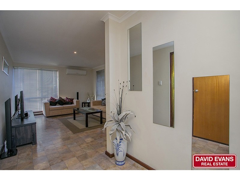 44 Redfin Crescent, Beldon WA 6027