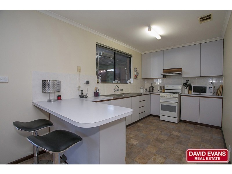 44 Redfin Crescent, Beldon WA 6027
