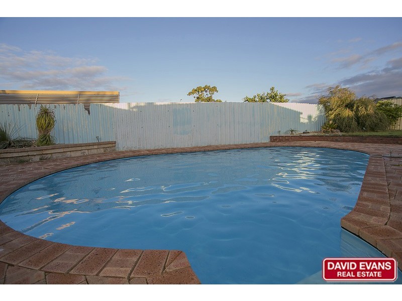 44 Redfin Crescent, Beldon WA 6027