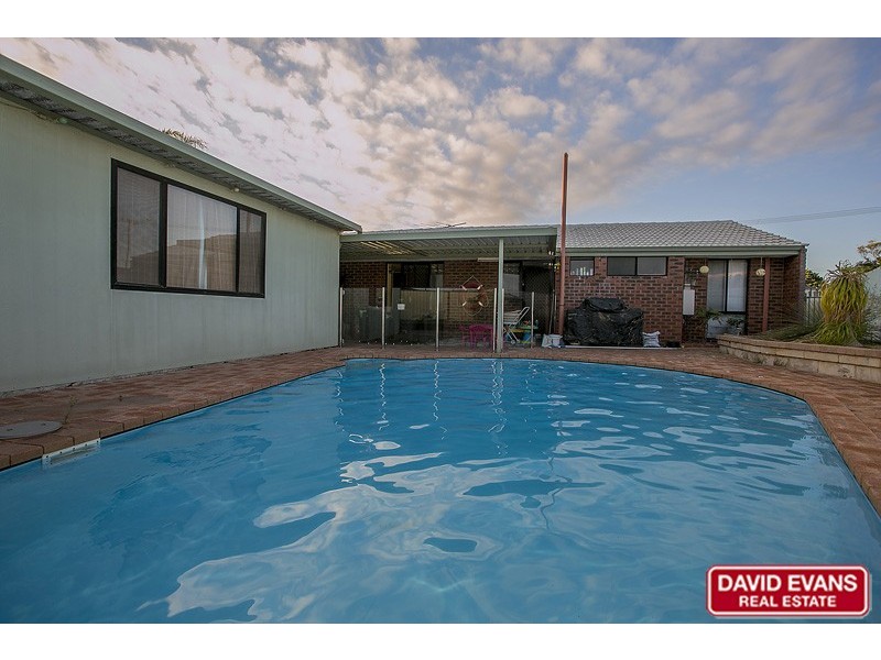 44 Redfin Crescent, Beldon WA 6027