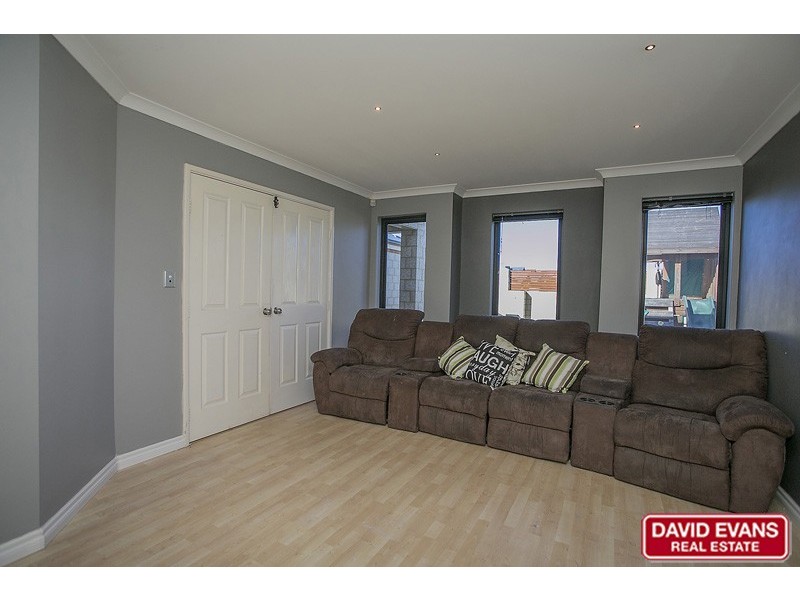 95 Kemp Street, Pearsall WA 6065