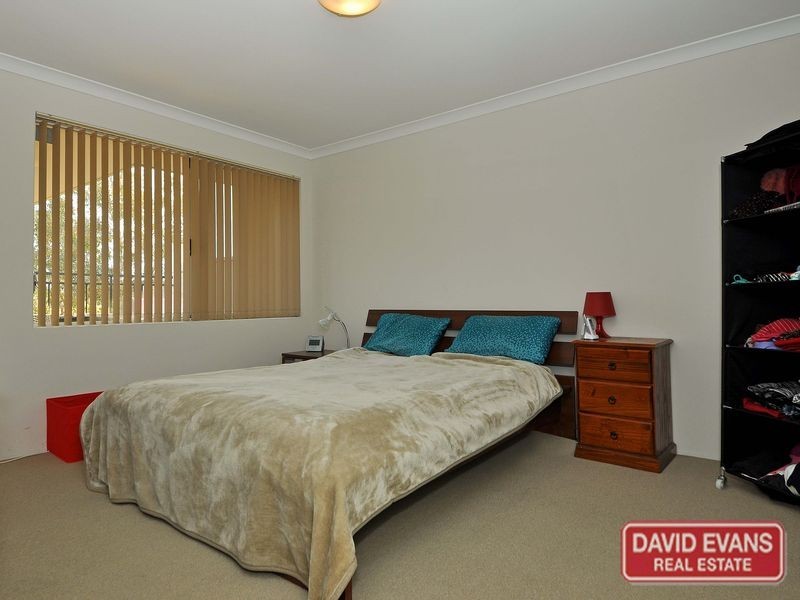 1/15 Crosthwait Circle, Tapping WA 6065