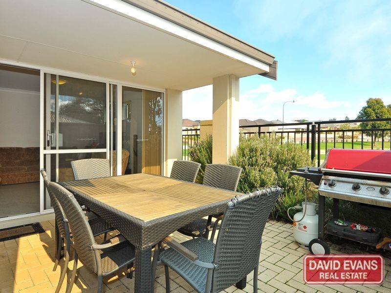 1/15 Crosthwait Circle, Tapping WA 6065