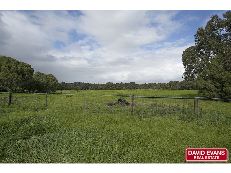 76 Ferguson Road, Gingin WA 6503