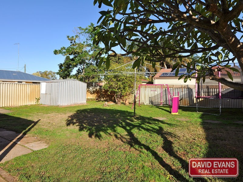 9 Wallawa Street, Wanneroo WA 6065