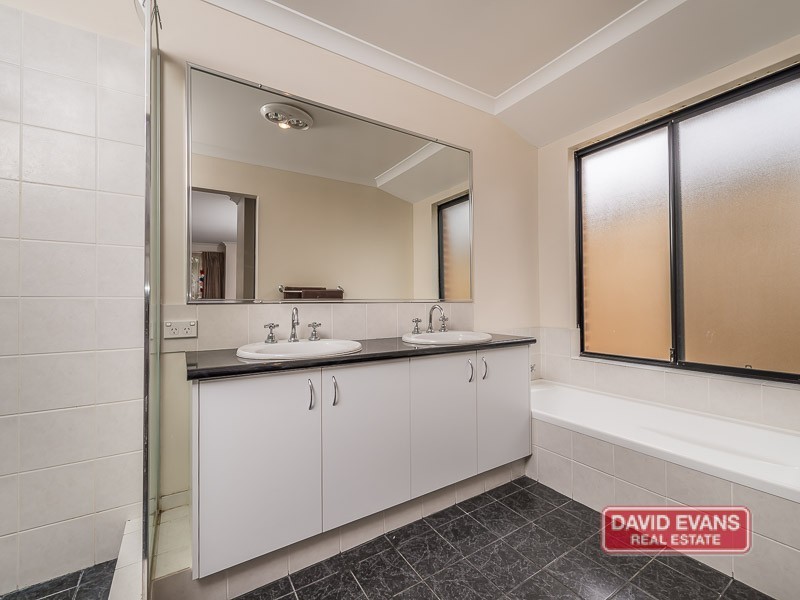 6 Vosnacos Way, Tapping WA 6065