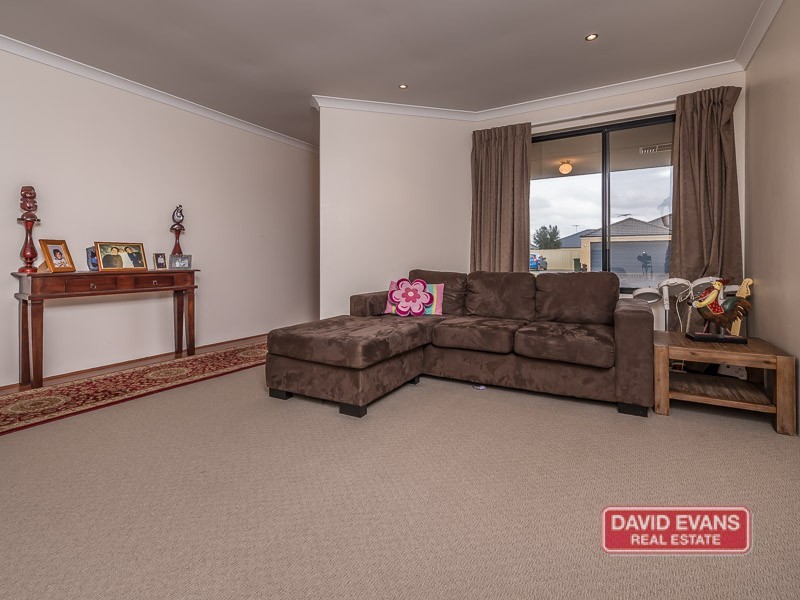 6 Vosnacos Way, Tapping WA 6065