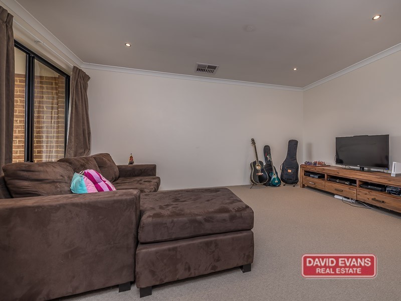 6 Vosnacos Way, Tapping WA 6065